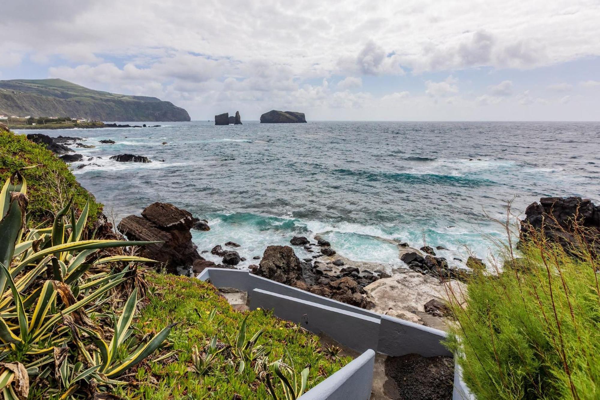Mosteiros Natural Pool House Exterior photo